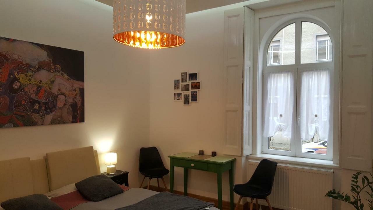 Stylish Apartman Szeged Extérieur photo